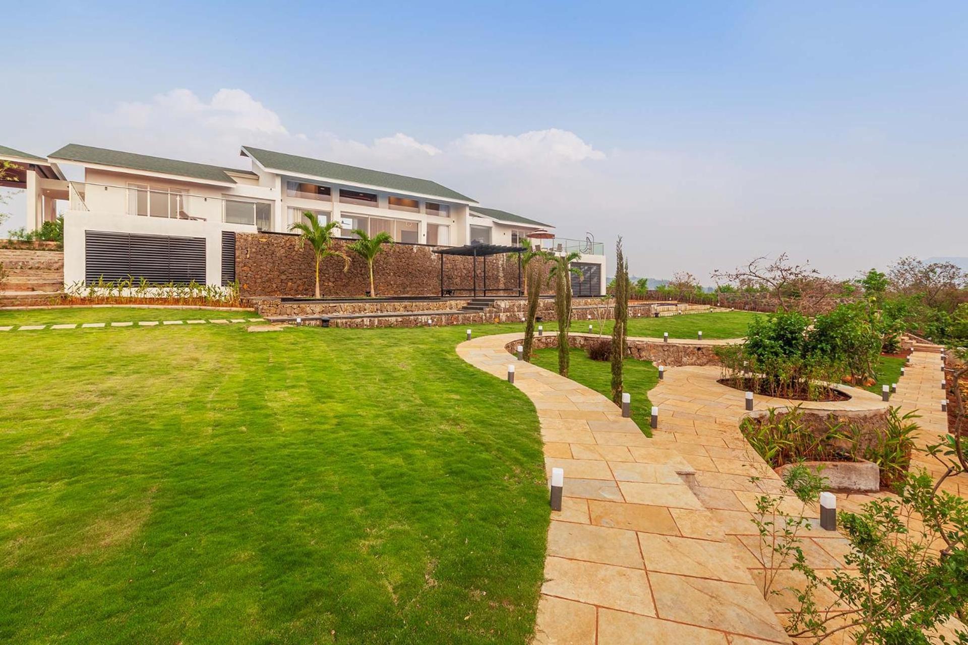 Stayvista'S Villa 107 At Canary Farms - Pure Veg With Huge Lawn, Pool And Home Theatre Lonavala Kültér fotó